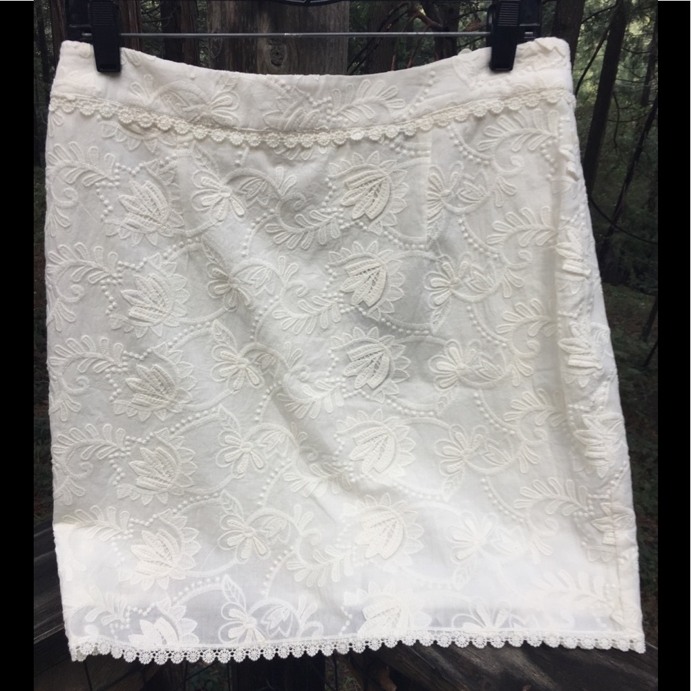 C. Luce floral lace white on white  straight taylored pencil skirt,HP 25